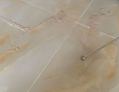 江源瓷砖空鼓维修公司分享粘合剂选择不当在瓷砖铺贴过程中可能导致以下问题